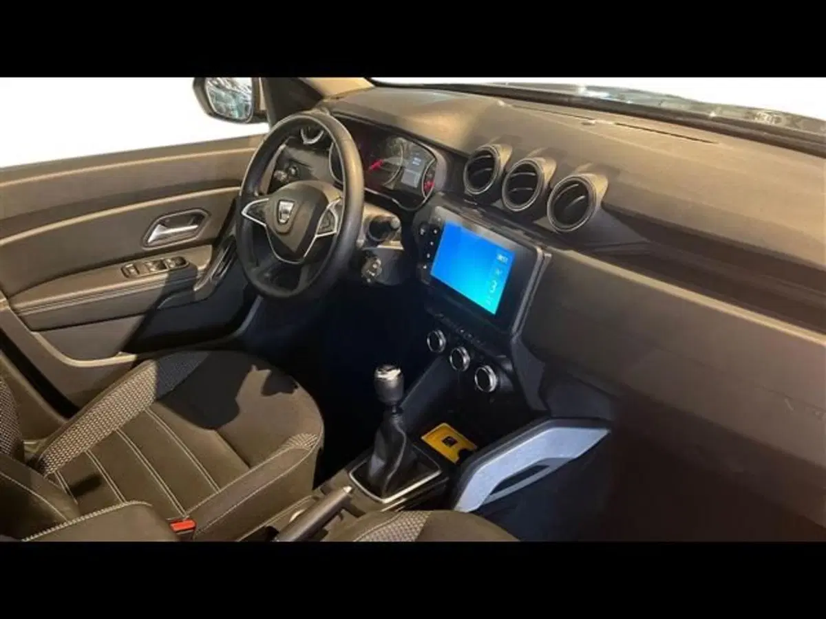 Dacia Duster usata a Firenze (11)