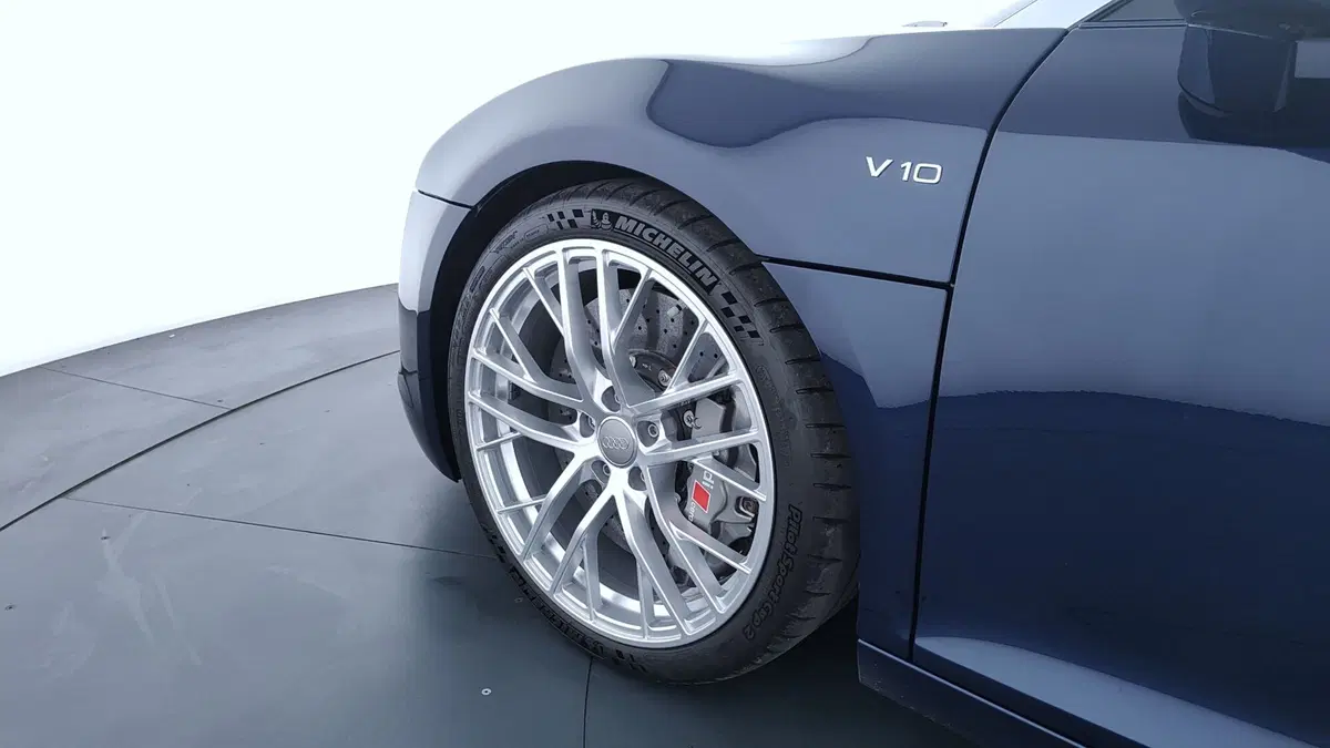 Audi R8 Cabrio usata a Perugia (10)