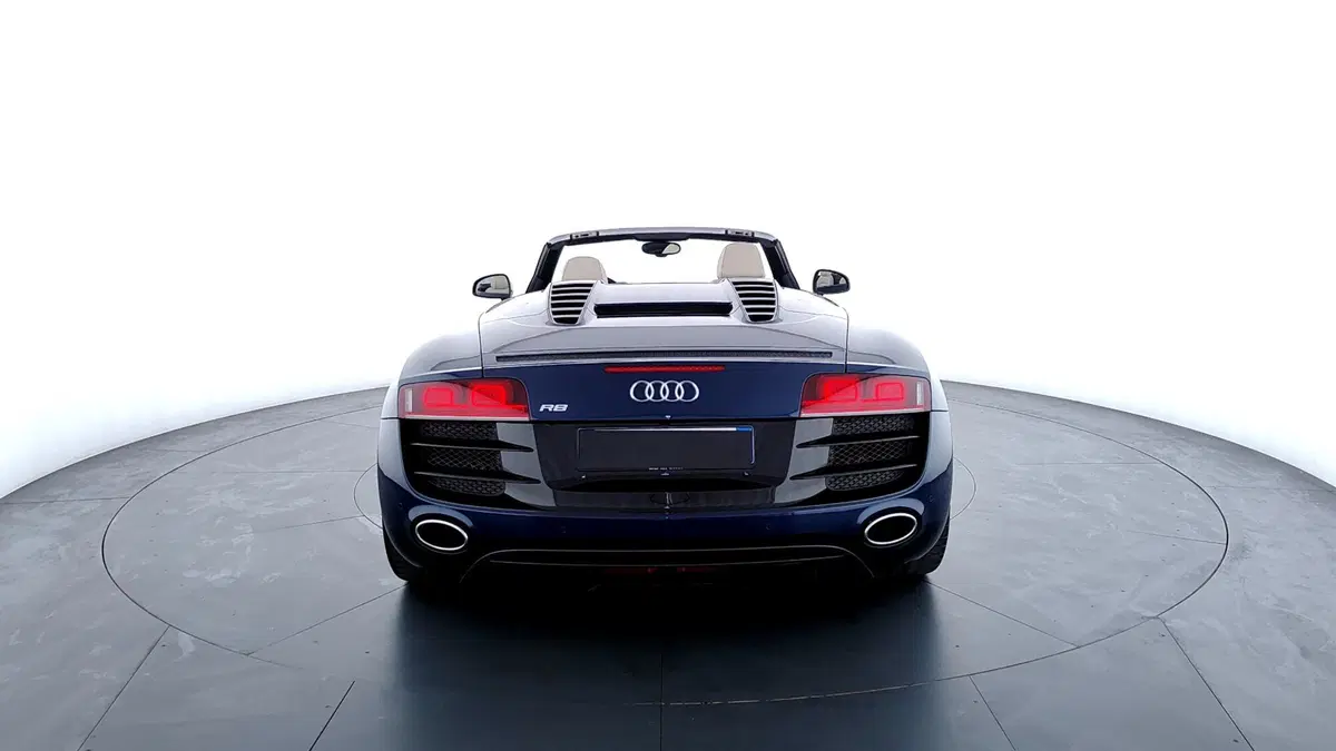 Audi R8 Cabrio usata a Perugia (6)