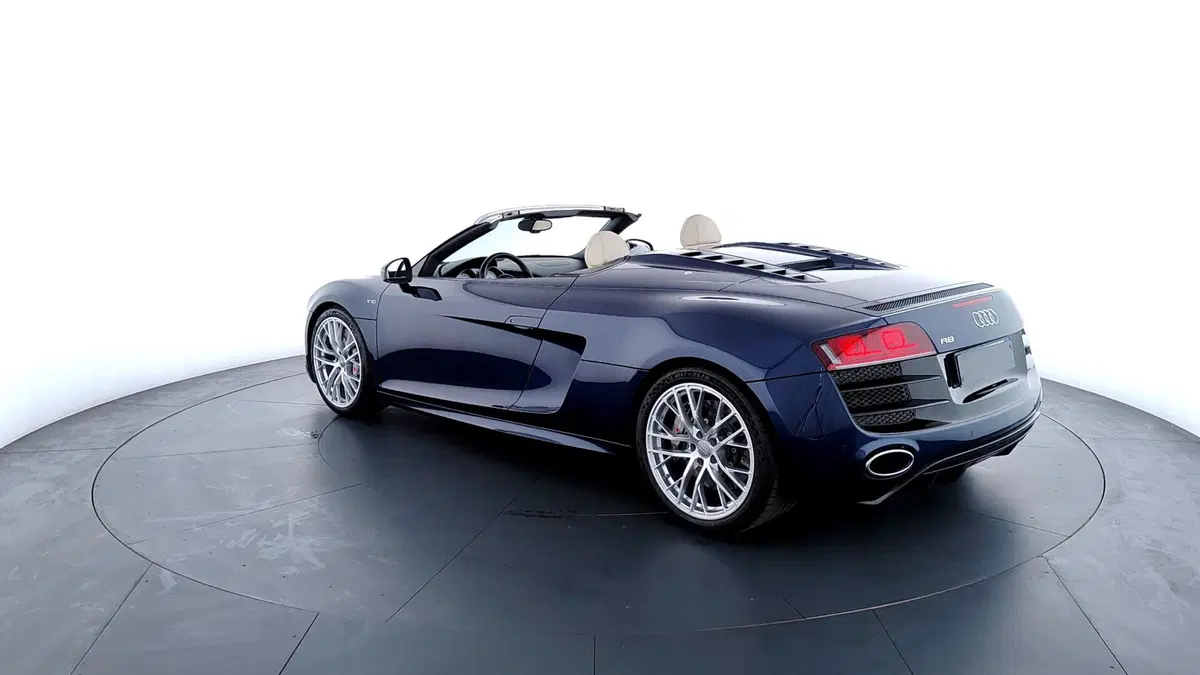 Audi R8 Cabrio usata a Perugia (7)