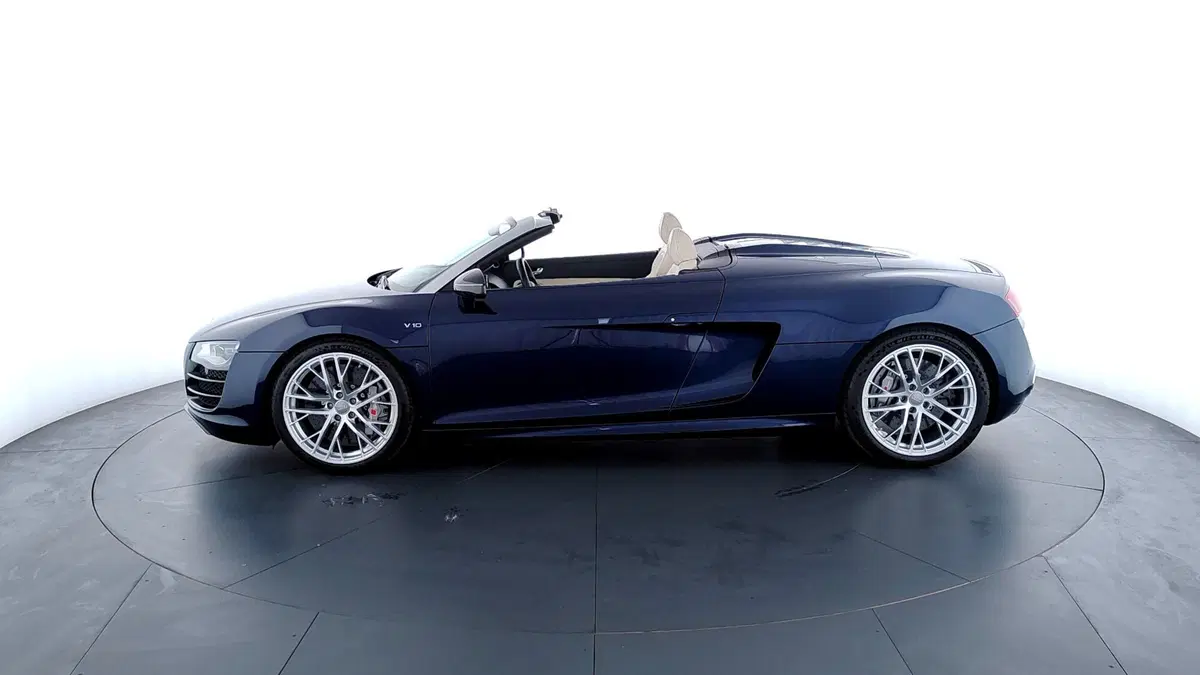Audi R8 Cabrio usata a Perugia (8)