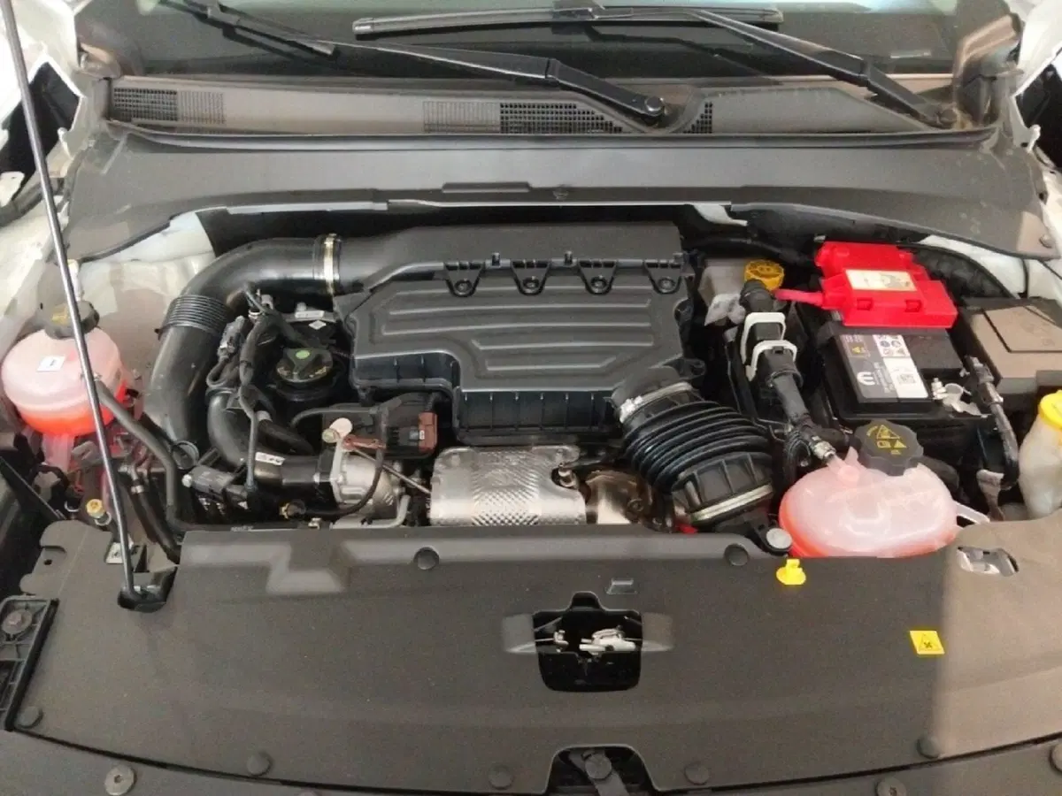 Jeep Compass nuova a Lecce (13)