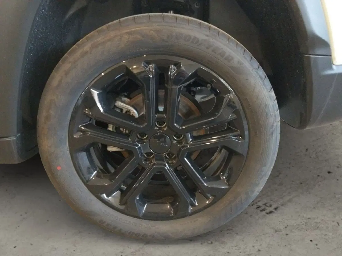 Jeep Compass nuova a Lecce (15)
