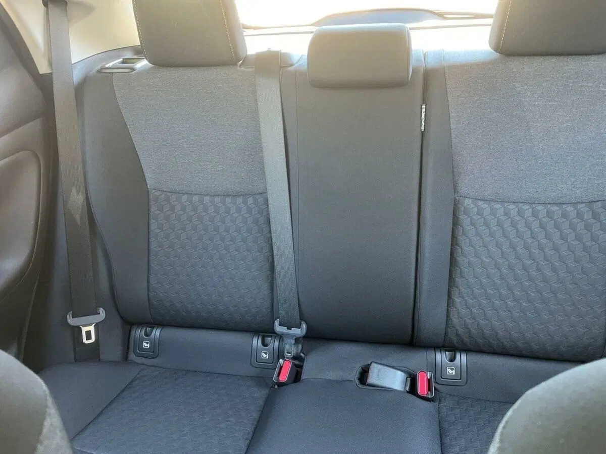 Toyota Yaris usata a Lecco (11)