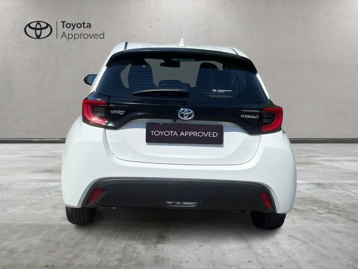 Toyota Yaris usata a Lecco (12)