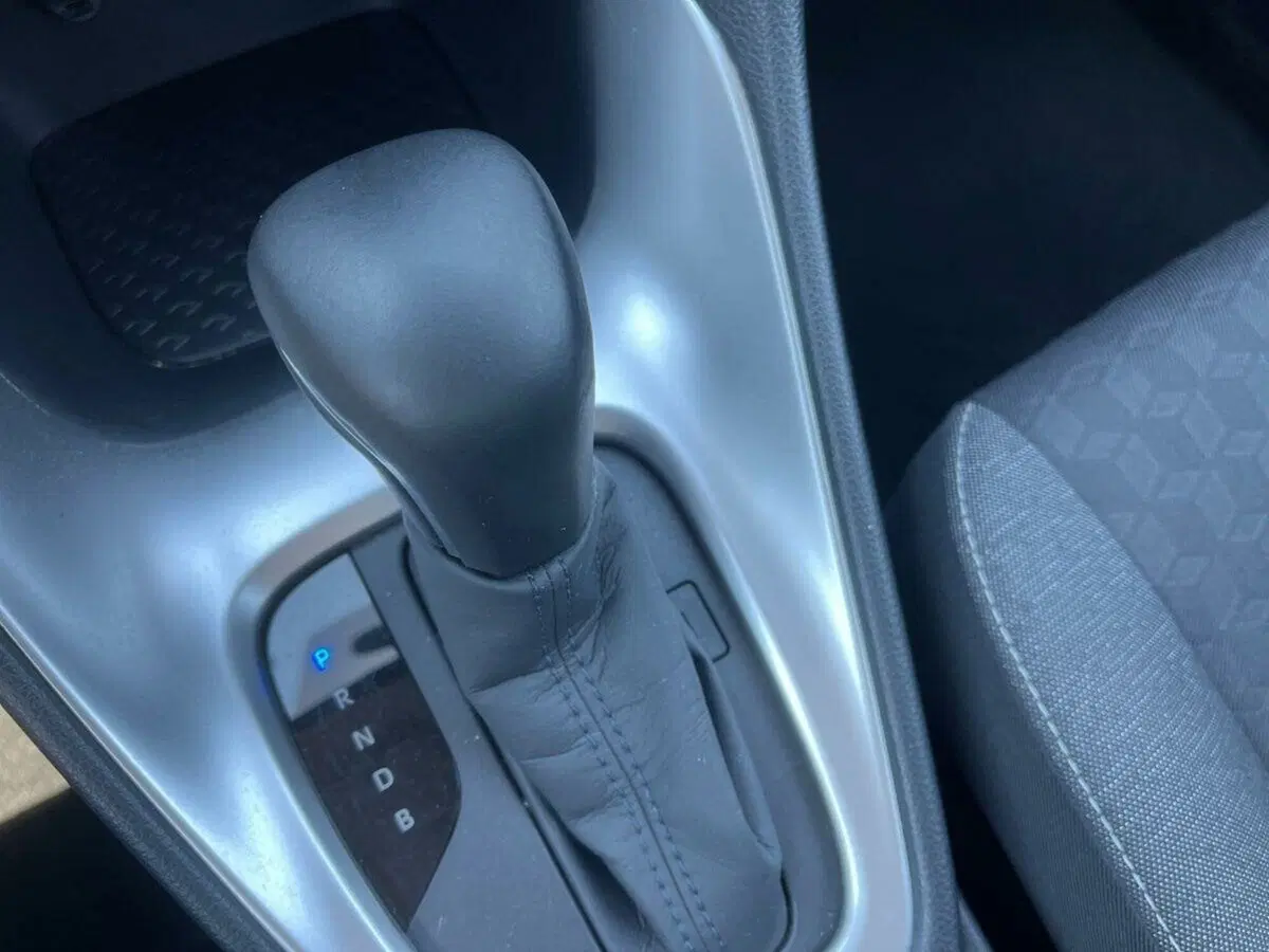 Toyota Yaris usata a Lecco (15)