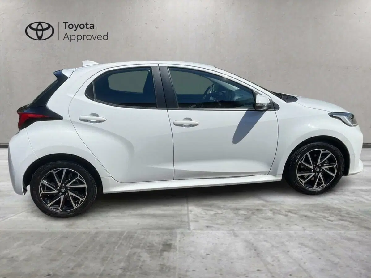 Toyota Yaris usata a Lecco (4)