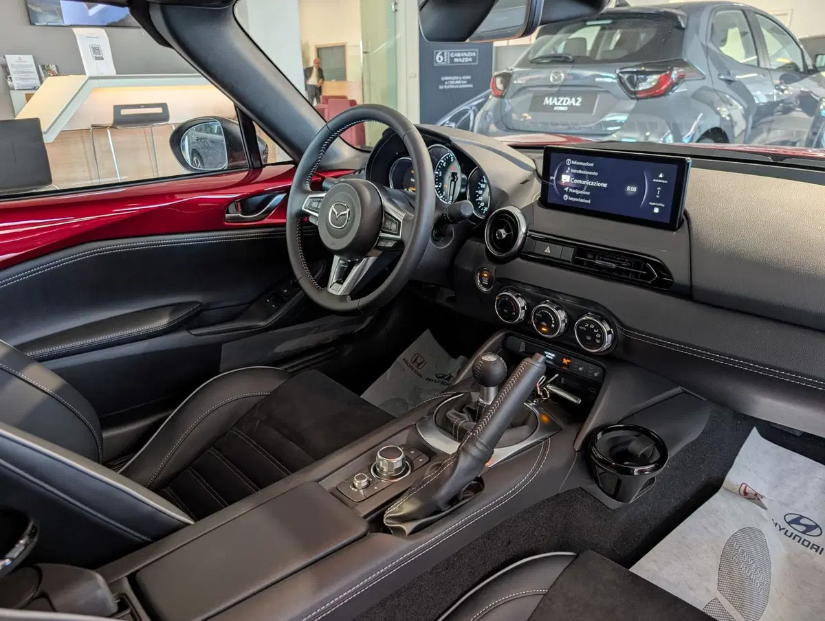 Mazda MX-5 nuova a Napoli (10)