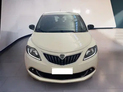 Lancia Ypsilon 1.0 FireFly 5 porte S&amp;S Hybrid Ecochic Gold del 2023 usata a Torino