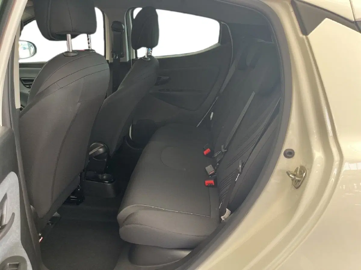 Lancia Ypsilon usata a Torino (9)
