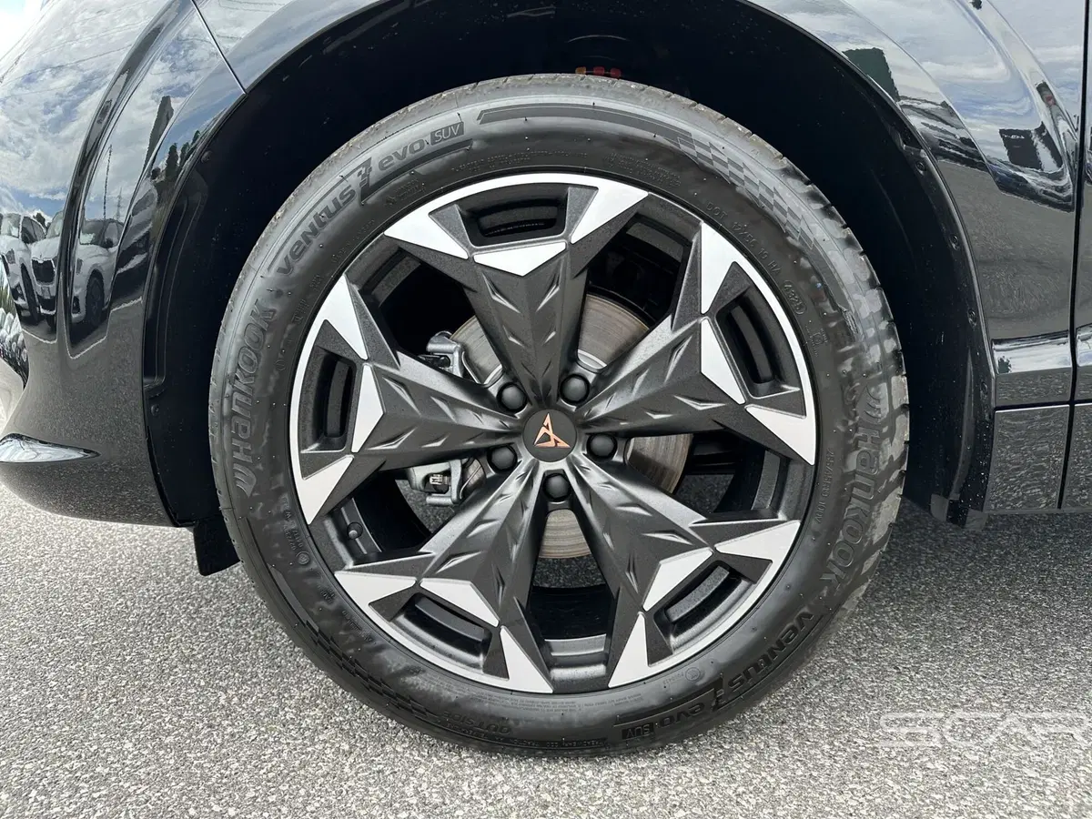 Cupra Terramar nuova a Livorno (9)