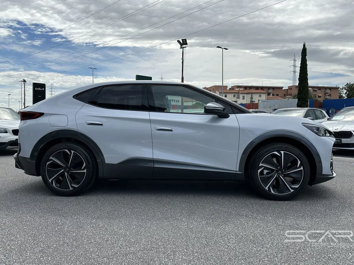Cupra Tavascan nuova a Livorno (4)