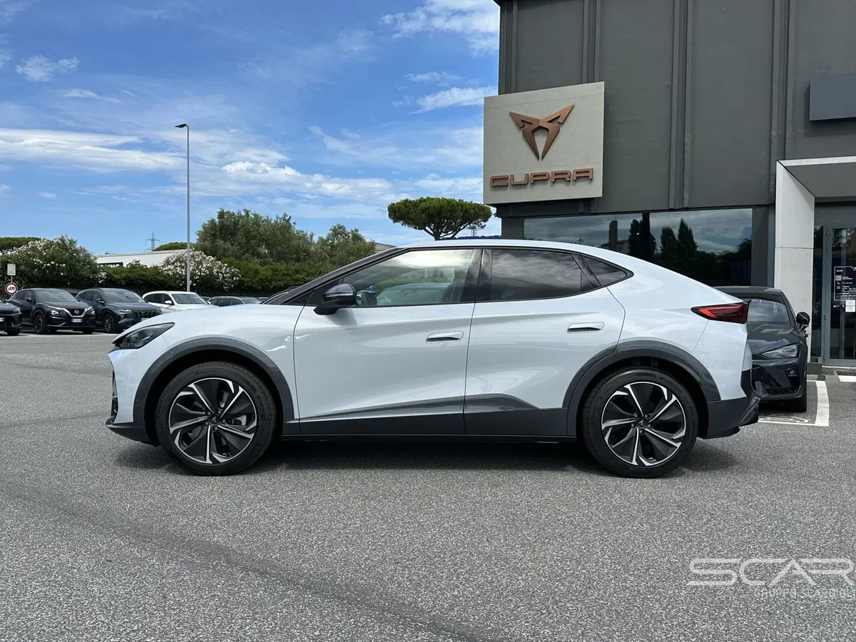 Cupra Tavascan nuova a Livorno (8)