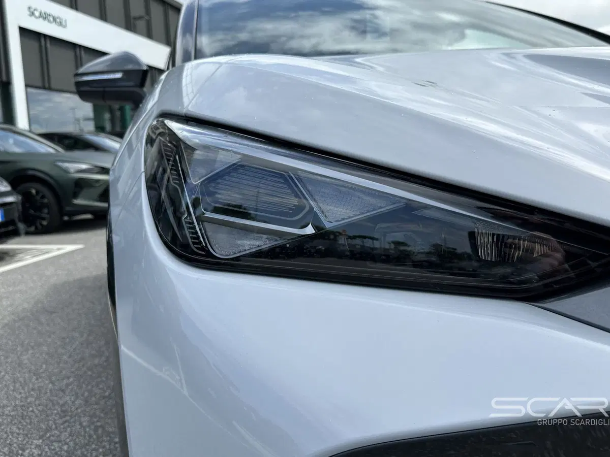 Cupra Tavascan nuova a Livorno (9)