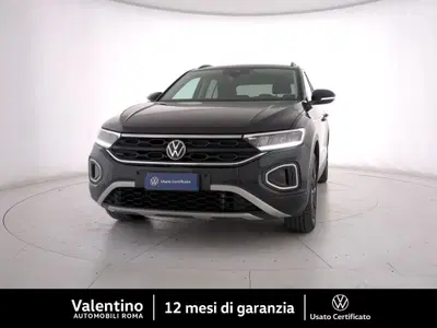 Volkswagen T-Roc 2.0 tdi Life 115cv del 2024 usata a Roma