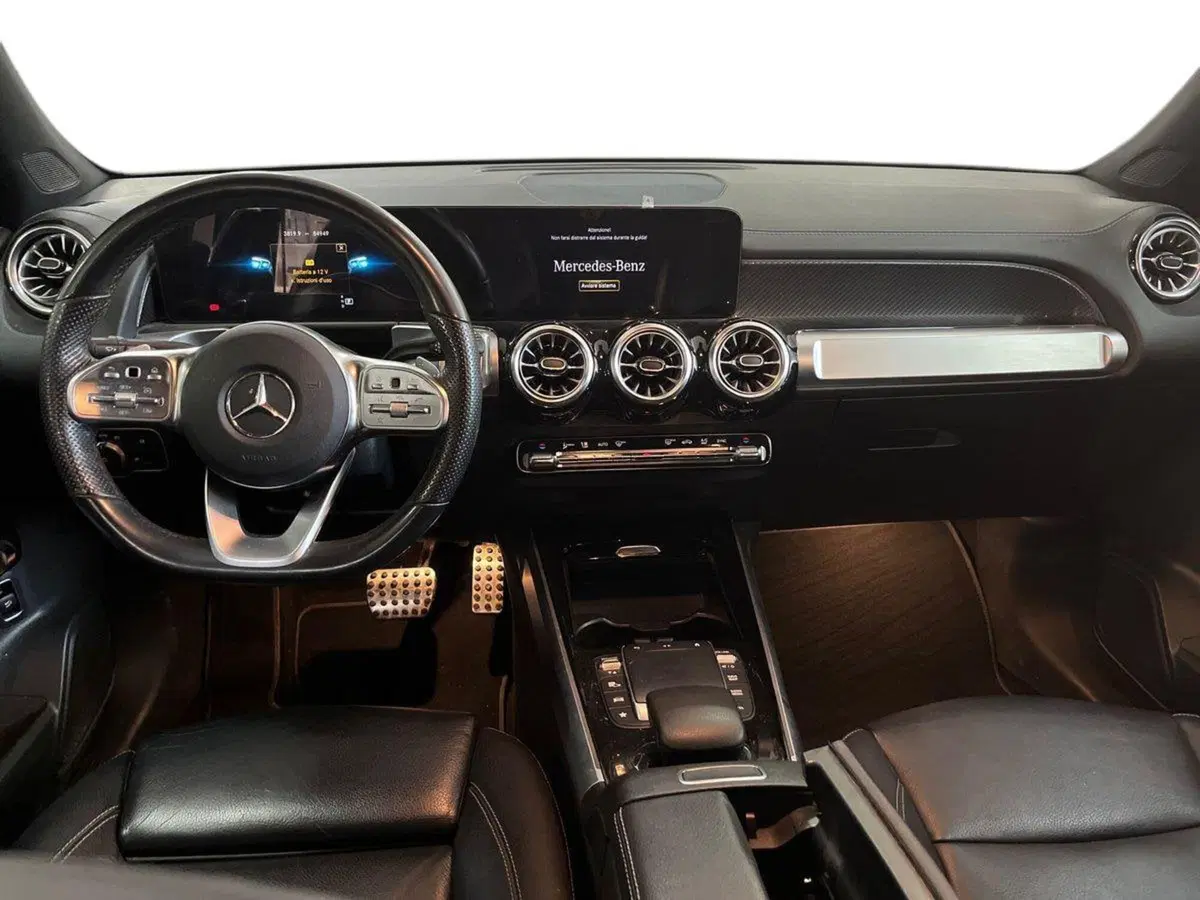 Mercedes-Benz GLB usata a Bari (8)