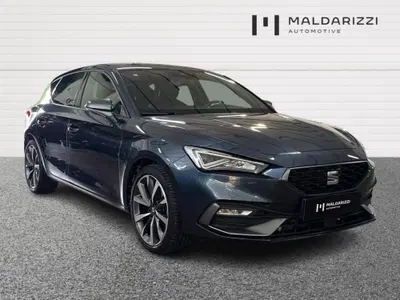 SEAT Leon 1.0 eTSI 110 CV DSG Xcellence del 2024 usata a Bari