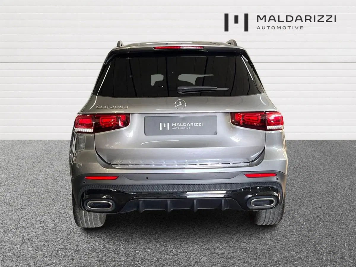 Mercedes-Benz GLB usata a Bari (3)