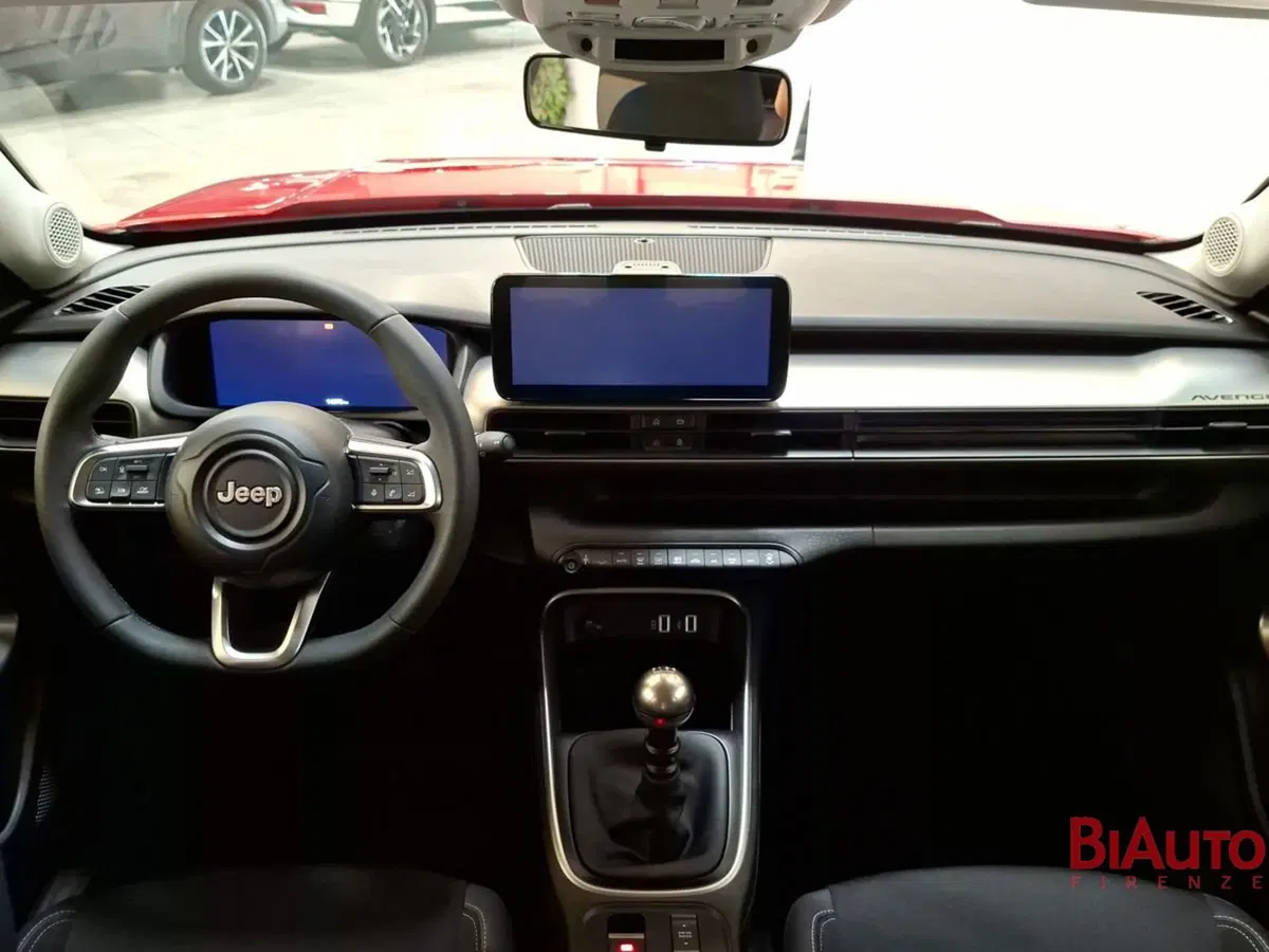 Jeep Avenger usata a Firenze (14)