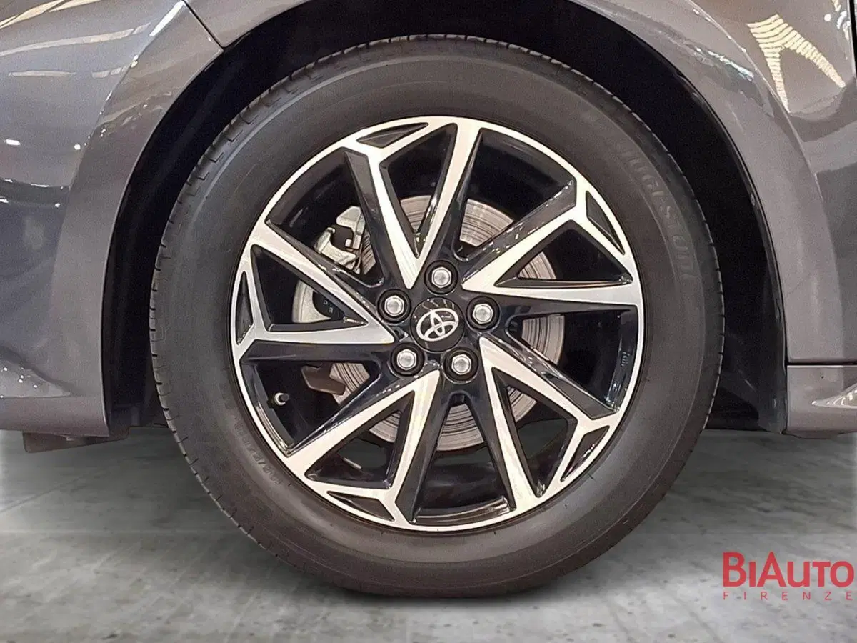 Toyota Yaris usata a Firenze (14)