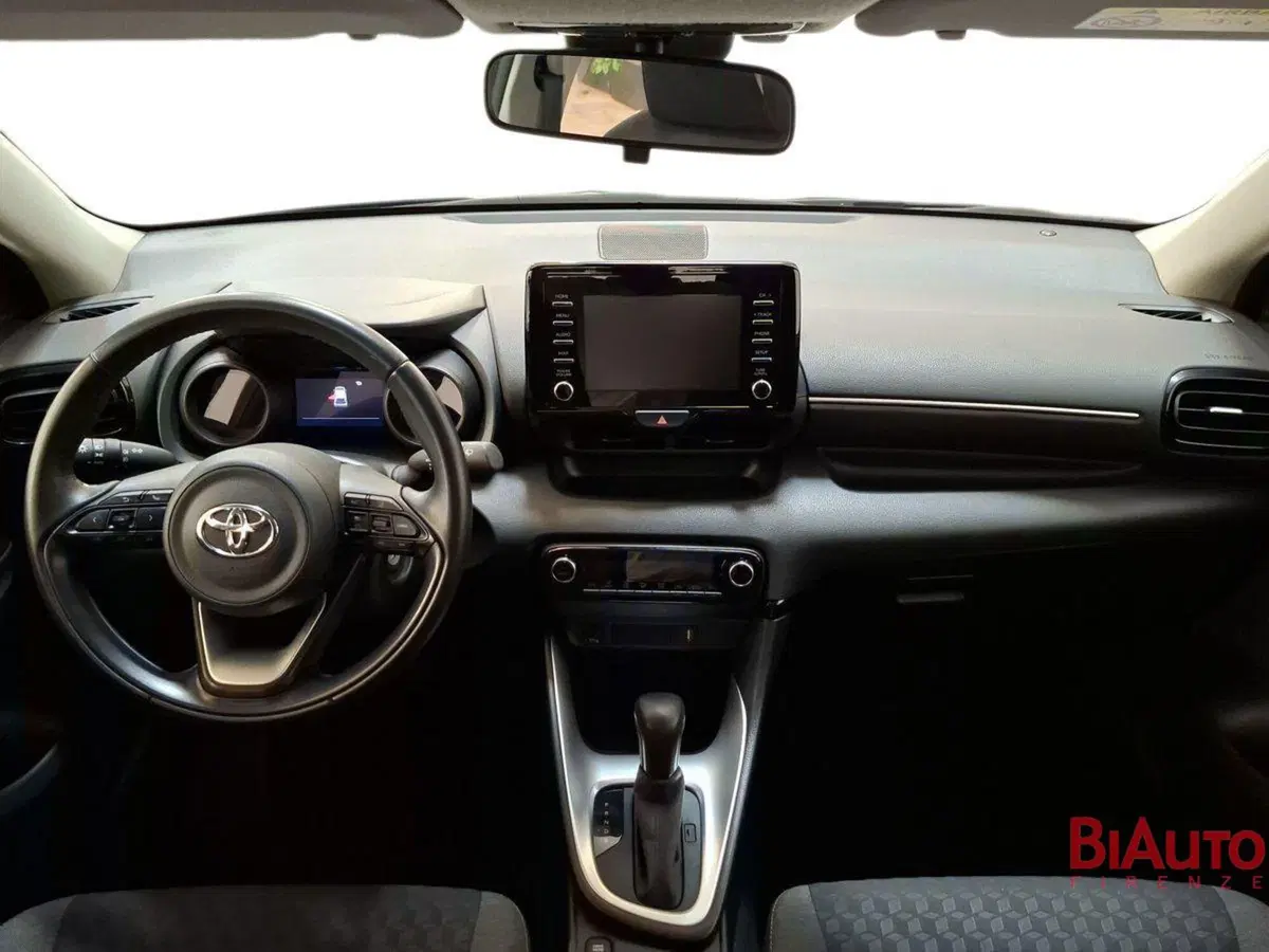 Toyota Yaris usata a Firenze (15)