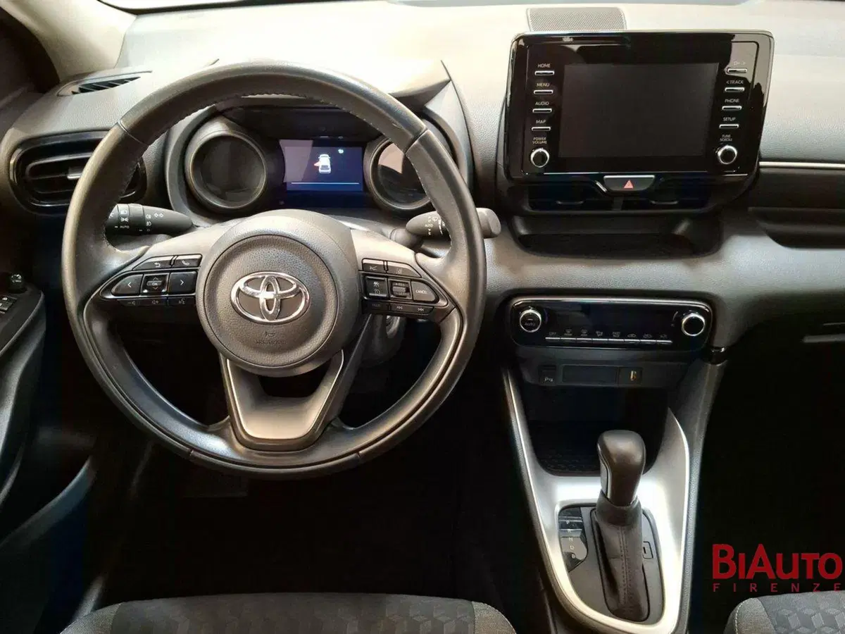 Toyota Yaris usata a Firenze (8)