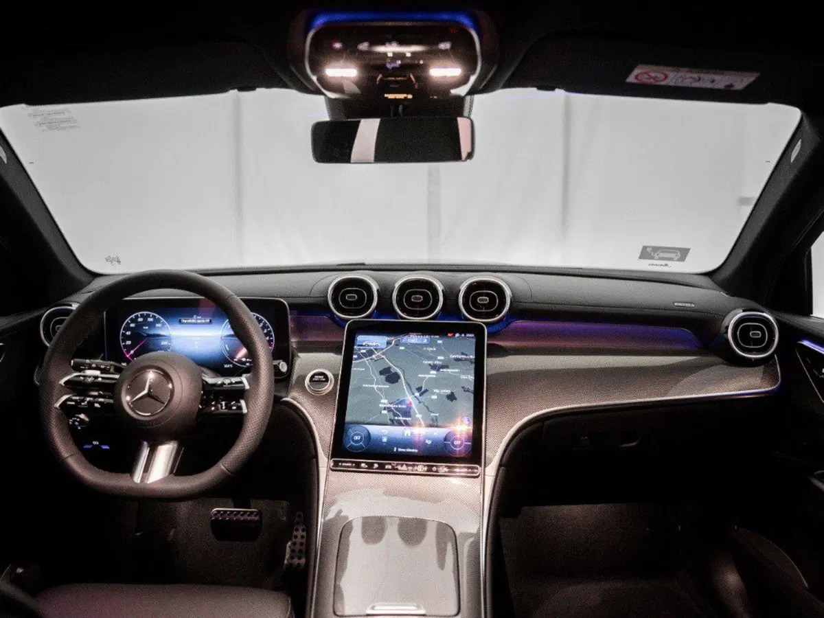 Mercedes-Benz GLC nuova a Ancona (15)