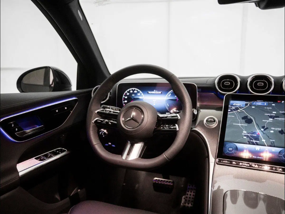 Mercedes-Benz GLC nuova a Ancona (16)
