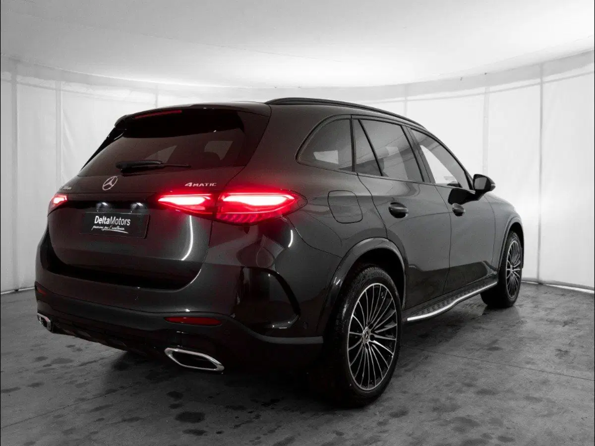 Mercedes-Benz GLC nuova a Ancona (4)