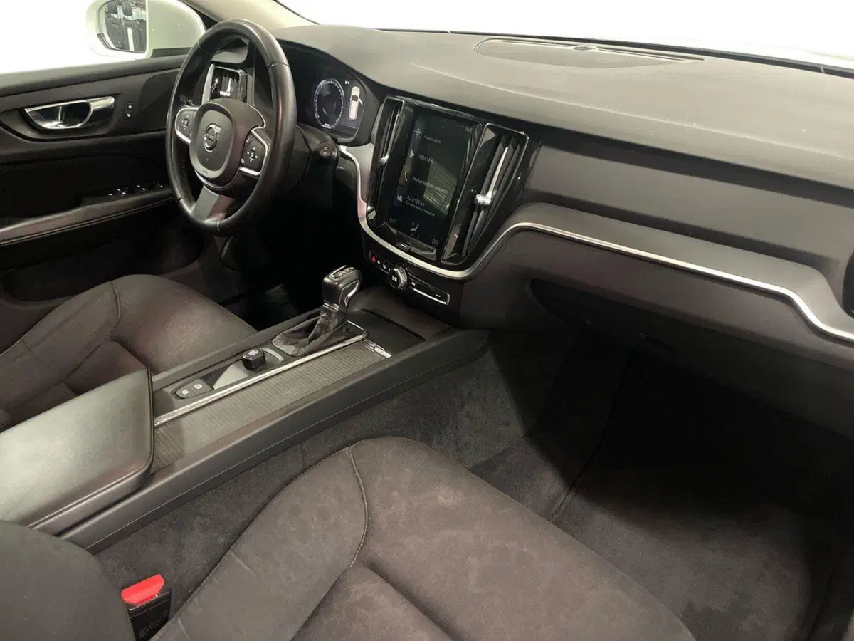 Volvo V60 usata a Ancona (12)