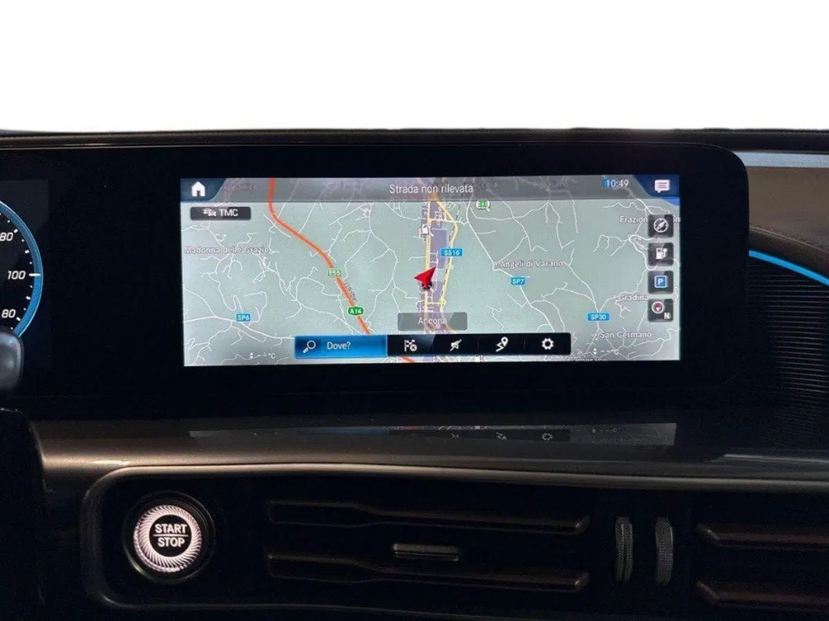 Mercedes-Benz EQC usata a Ancona (15)