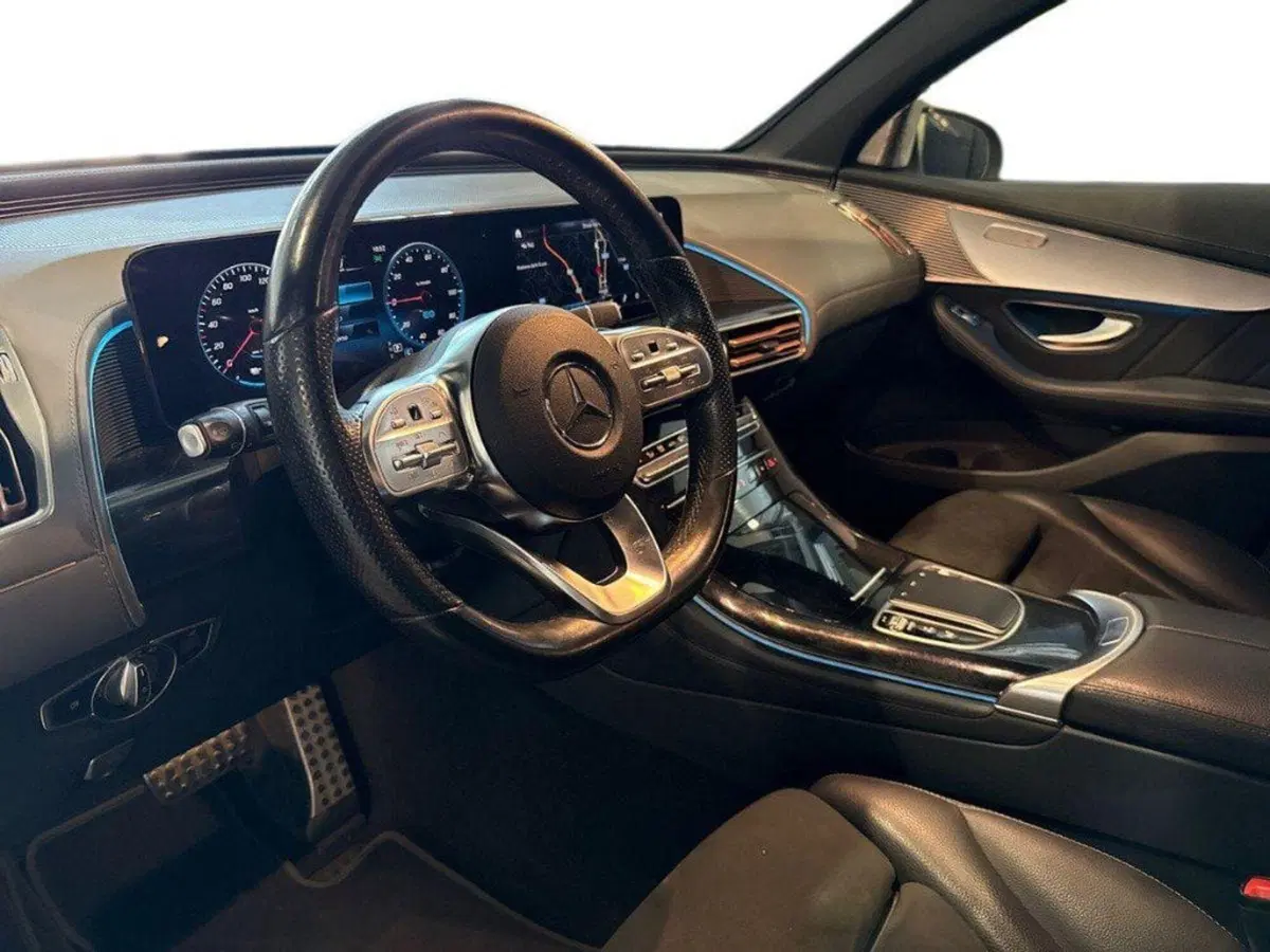 Mercedes-Benz EQC usata a Ancona (16)