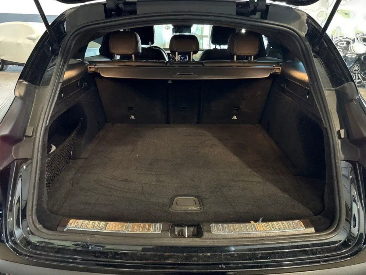 Mercedes-Benz EQC usata a Ancona (7)