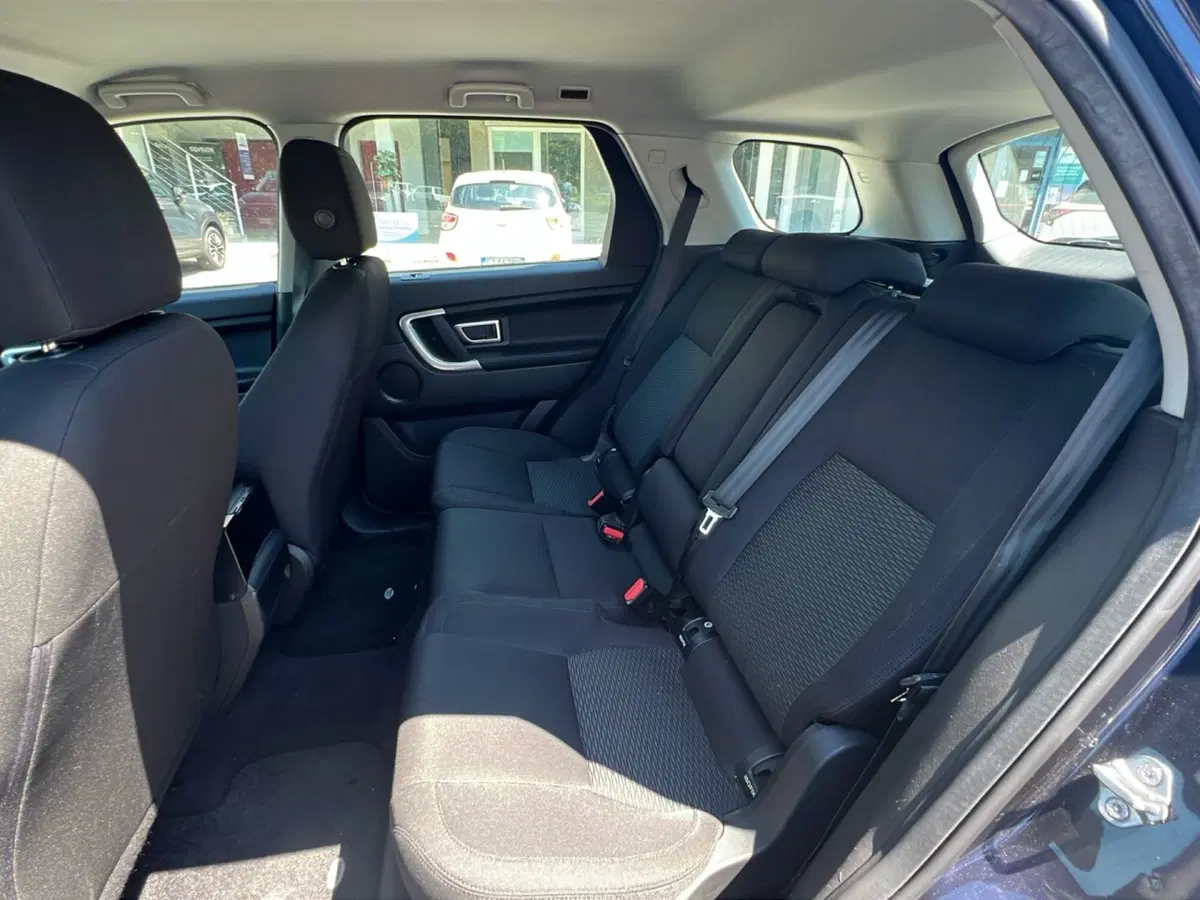 Land Rover Discovery Sport usata a Pordenone (11)