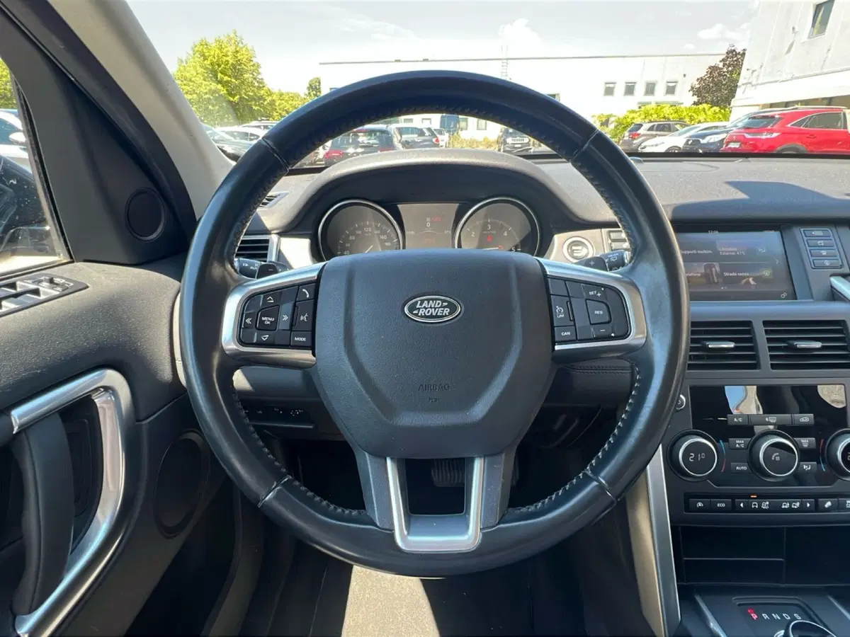 Land Rover Discovery Sport usata a Pordenone (14)