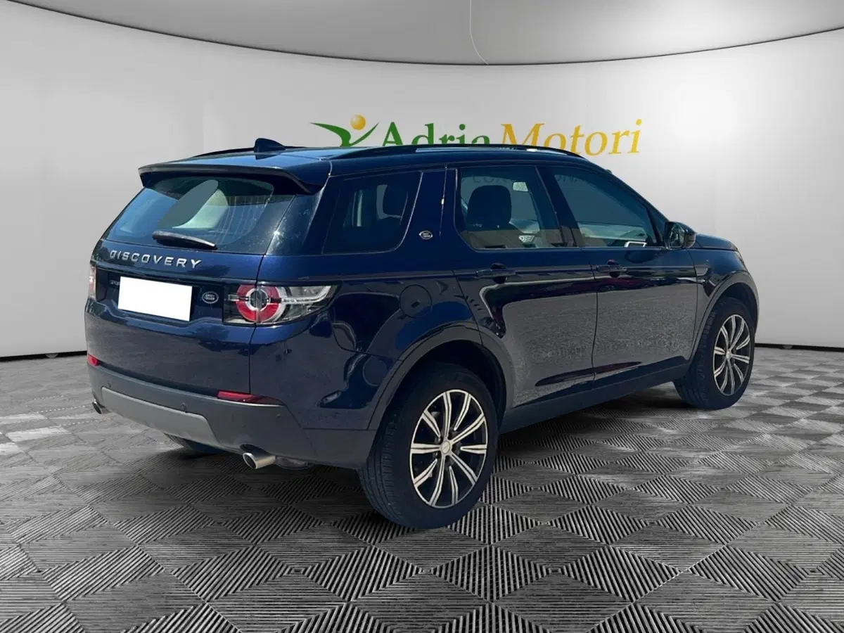 Land Rover Discovery Sport usata a Pordenone (5)