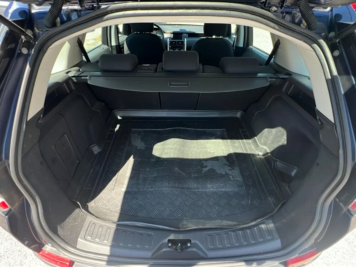 Land Rover Discovery Sport usata a Pordenone (9)