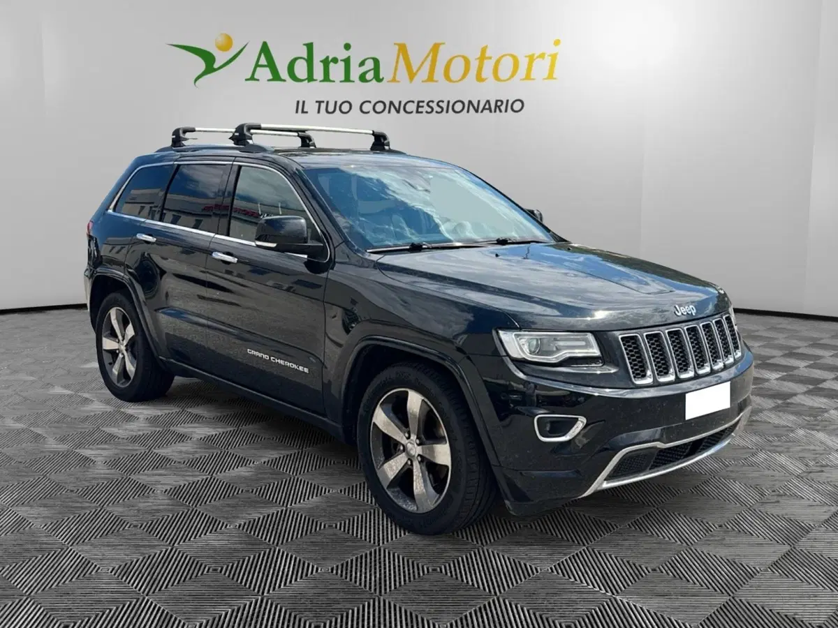 Jeep Grand Cherokee usata a Pordenone (7)