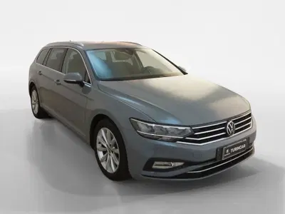 Volkswagen Passat 2.0 tdi scr Business 150cv dsg del 2022 usata a Torino