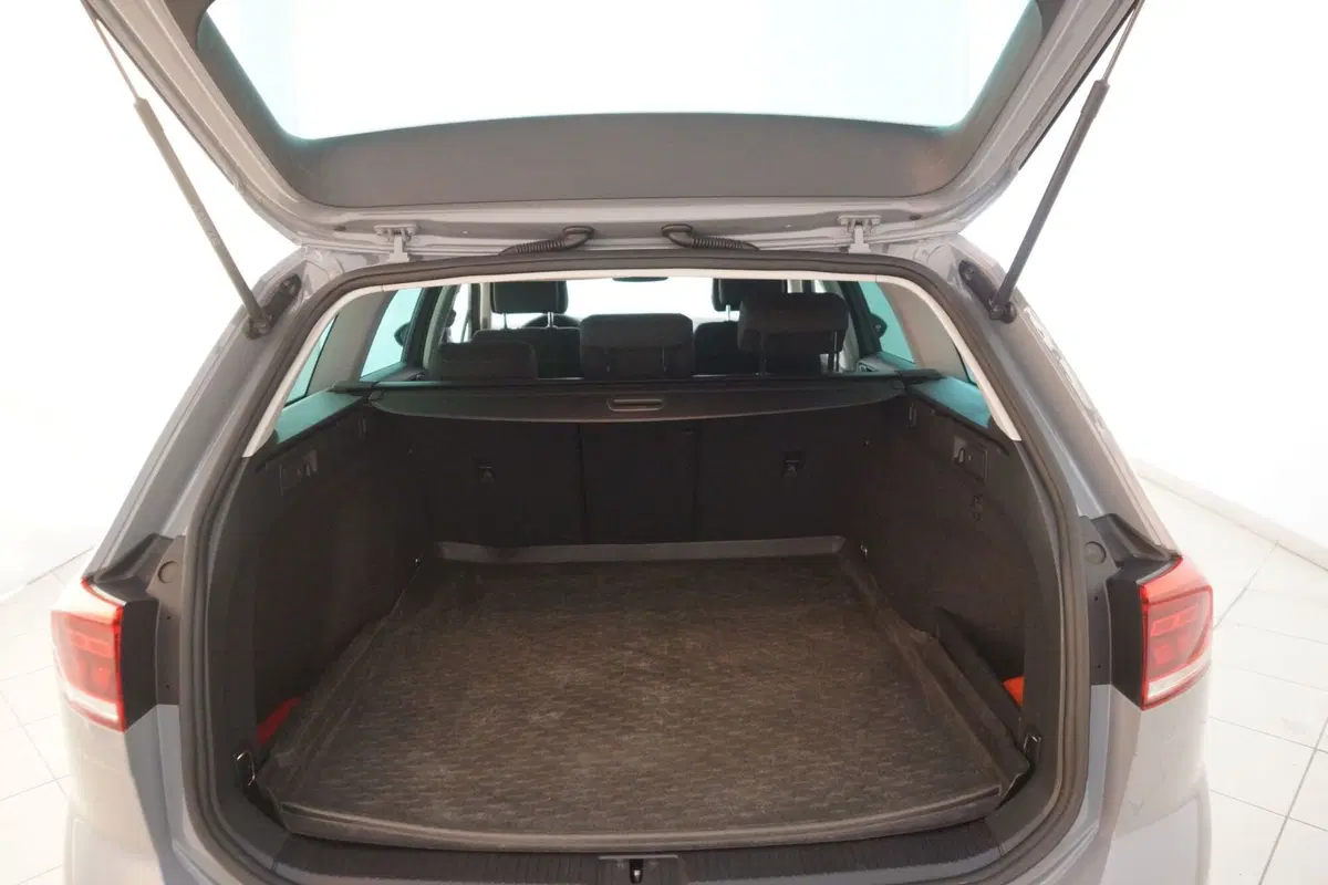 Volkswagen Passat usata a Torino (7)