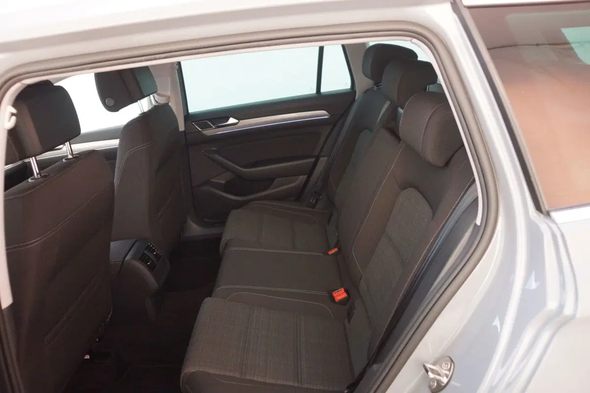 Volkswagen Passat usata a Torino (8)