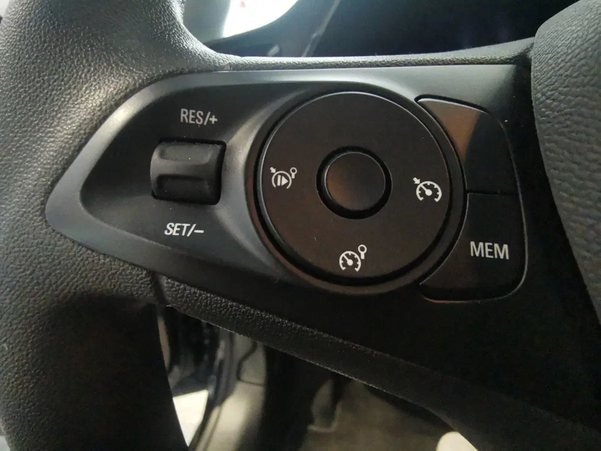 Opel Corsa nuova a Taranto (16)