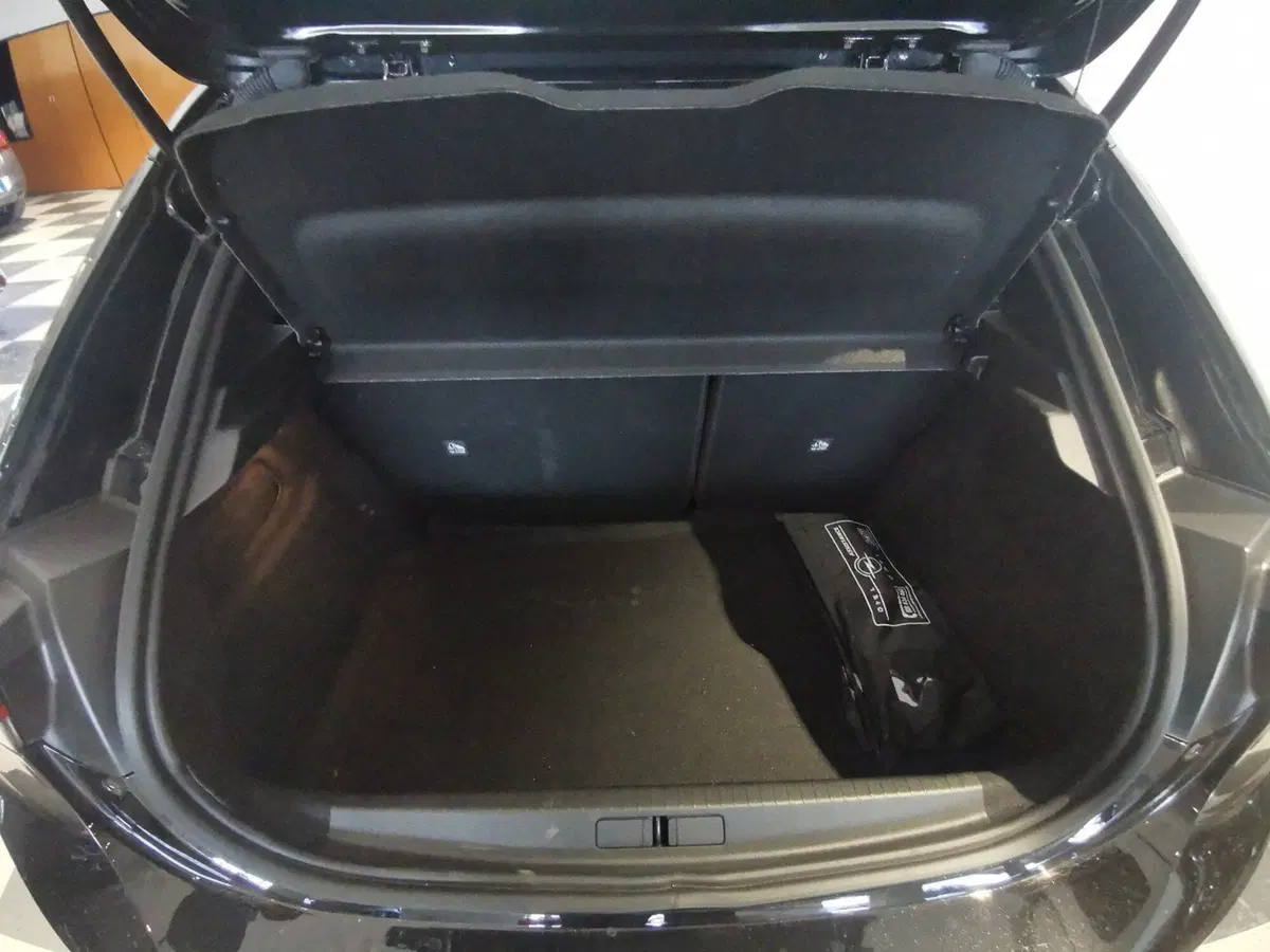 Opel Corsa nuova a Taranto (17)