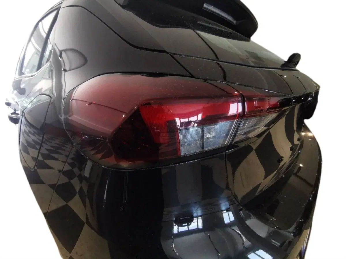 Opel Corsa nuova a Taranto (18)