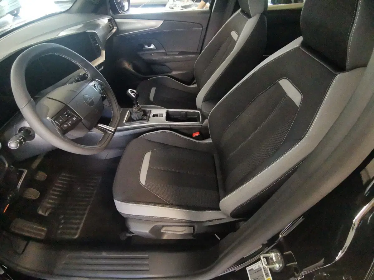 Opel Mokka nuova a Taranto (9)