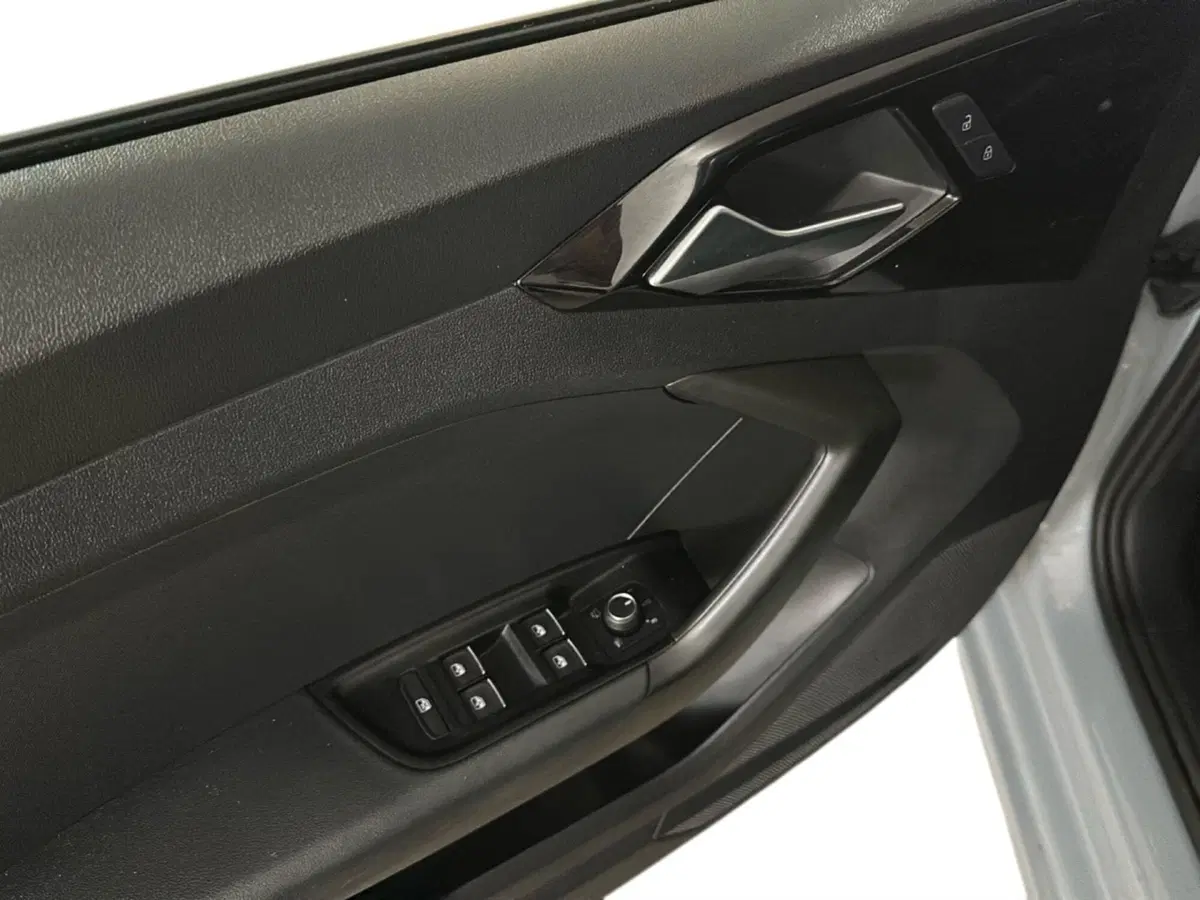 Audi A1 Sportback usata a Napoli (15)
