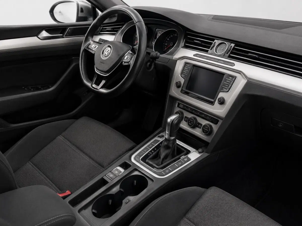Volkswagen Passat usata a Perugia (2)