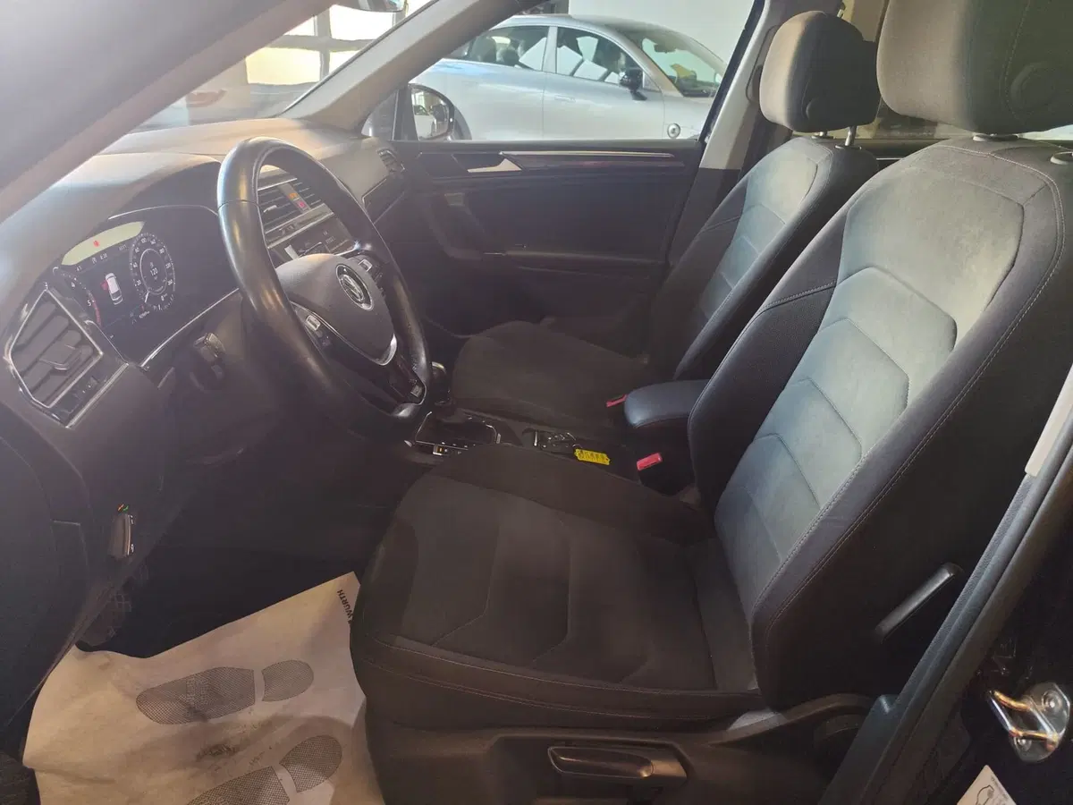 Volkswagen Tiguan usata a Milano (14)