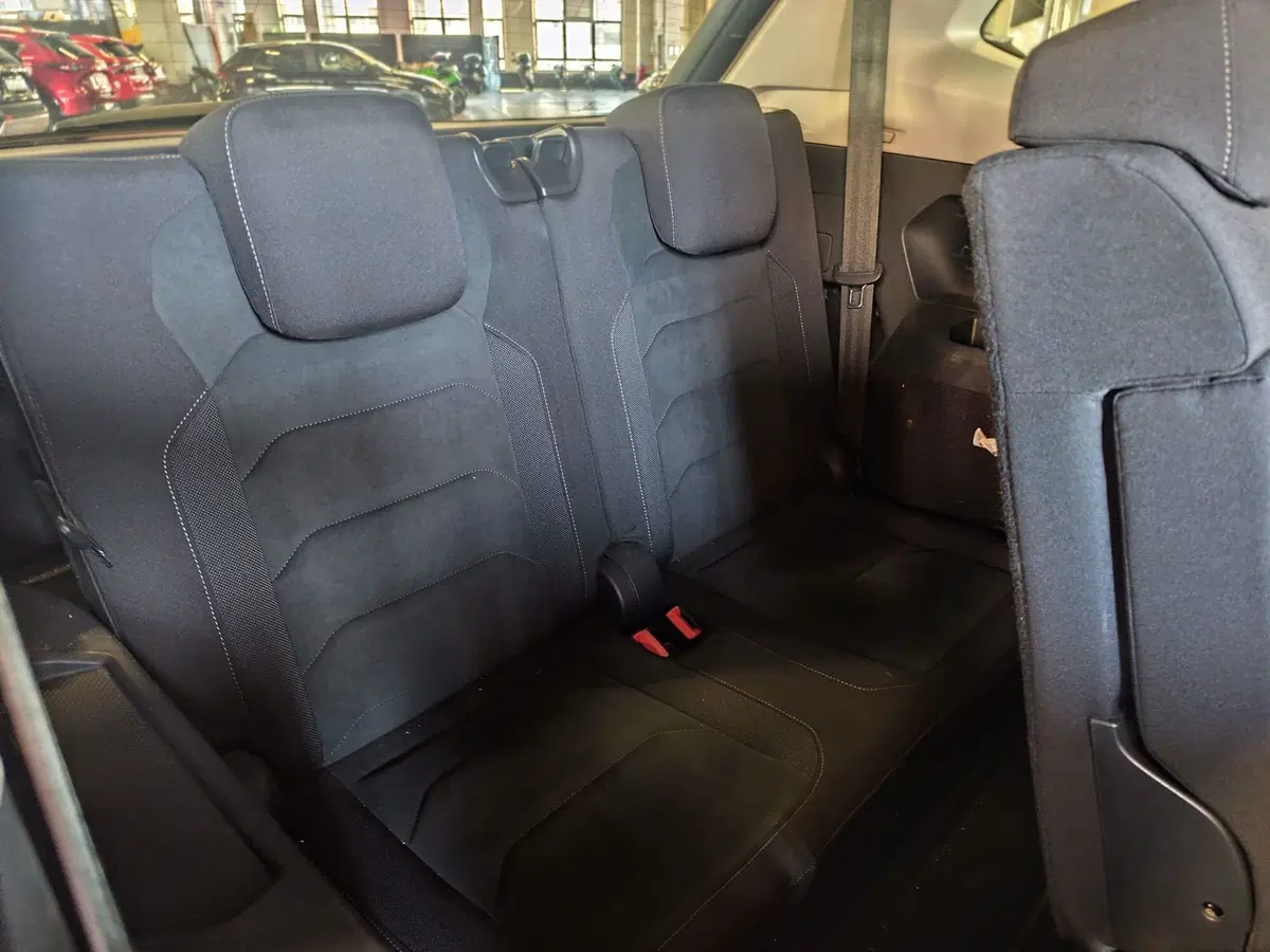 Volkswagen Tiguan usata a Milano (17)