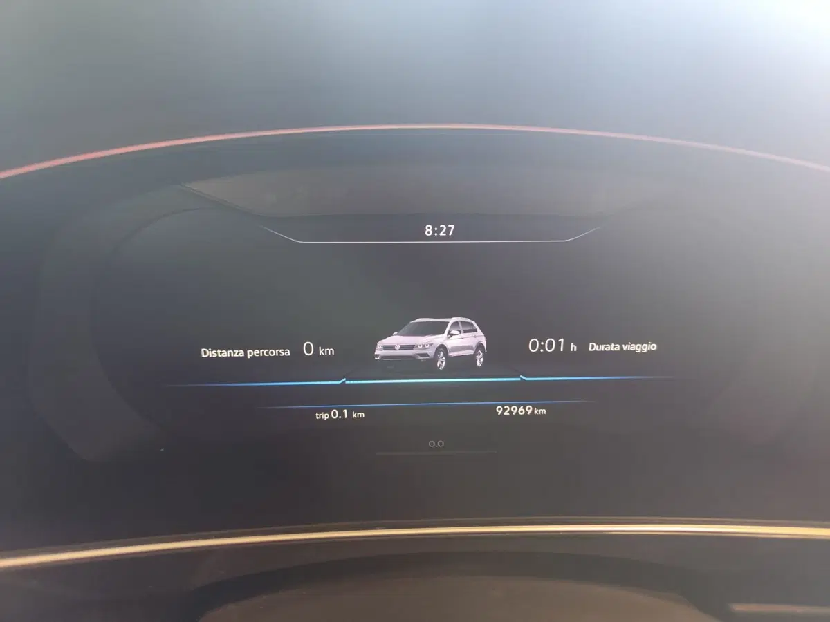 Volkswagen Tiguan usata a Milano (9)